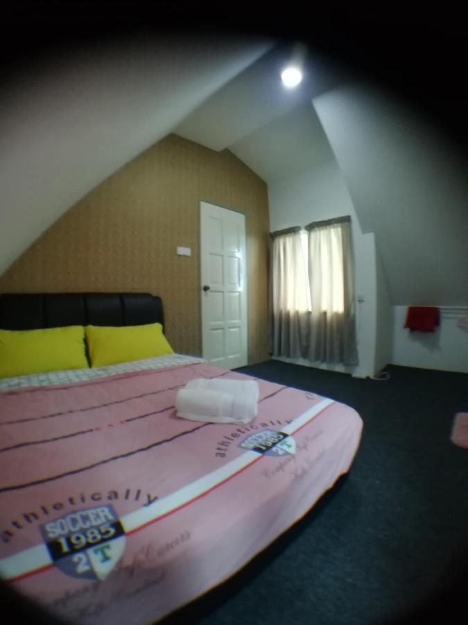 Berries Residence Kampong Kundassan Екстер'єр фото