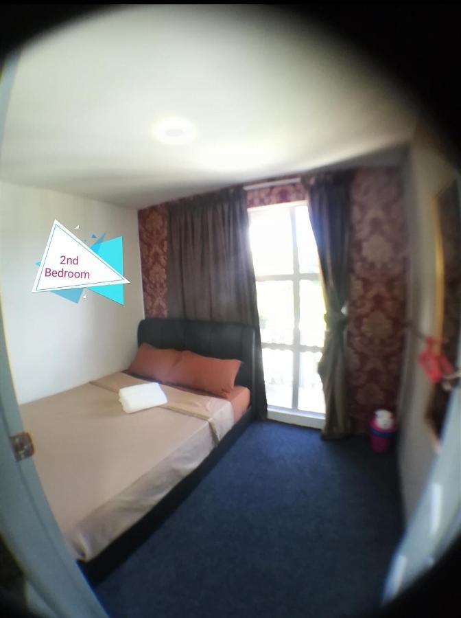 Berries Residence Kampong Kundassan Екстер'єр фото
